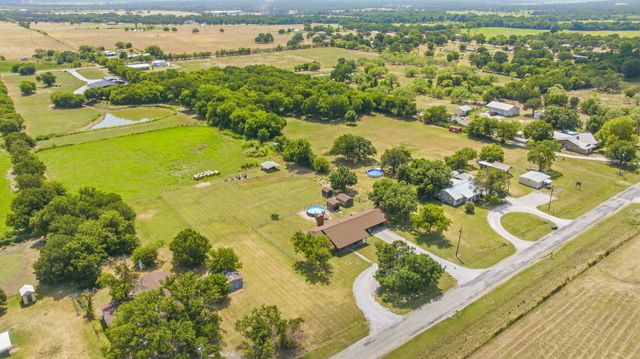 1642 Salesville Road, Mineral Wells, TX 76067