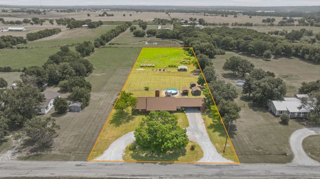 1642 Salesville Road, Mineral Wells, TX 76067
