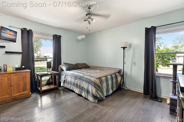 28300 Oakley Street, Livonia, MI 48154
