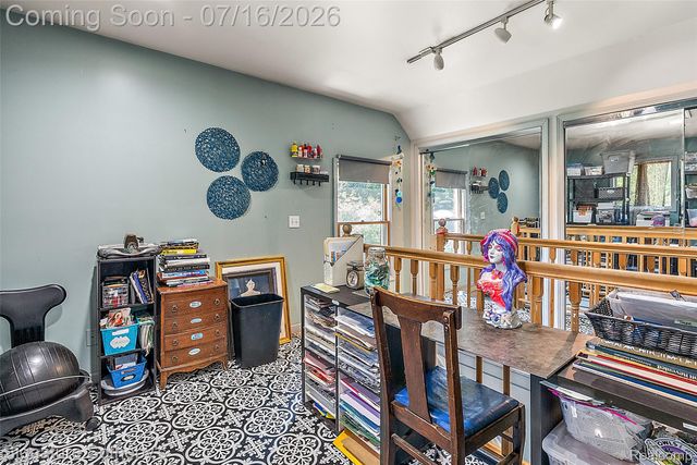 28300 Oakley Street, Livonia, MI 48154