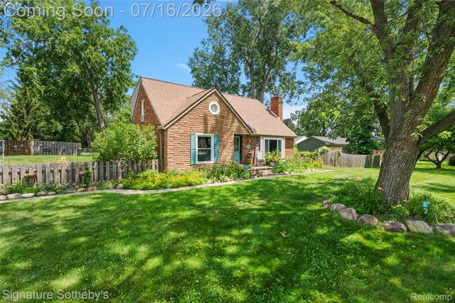 28300 Oakley Street, Livonia, MI 48154