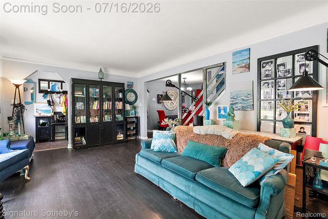28300 Oakley Street, Livonia, MI 48154