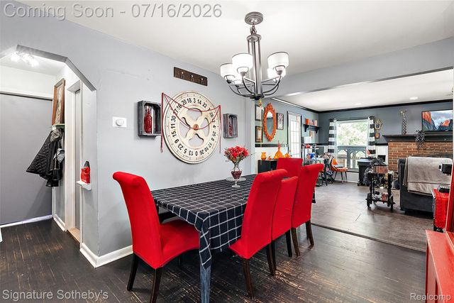 28300 Oakley Street, Livonia, MI 48154