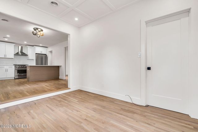 6 Stanford Drive, Toms River, NJ 08757