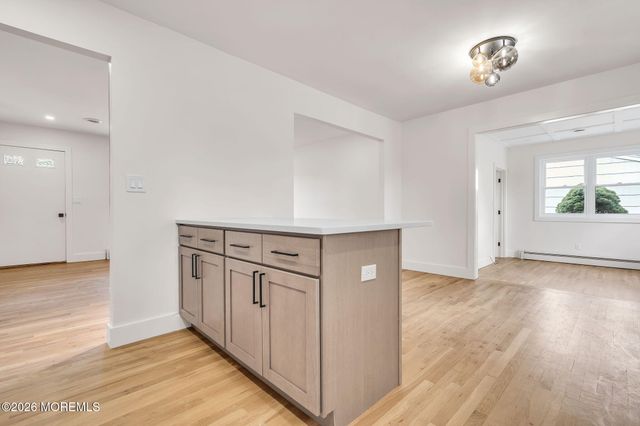 6 Stanford Drive, Toms River, NJ 08757