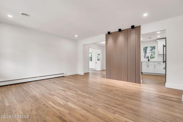 6 Stanford Drive, Toms River, NJ 08757