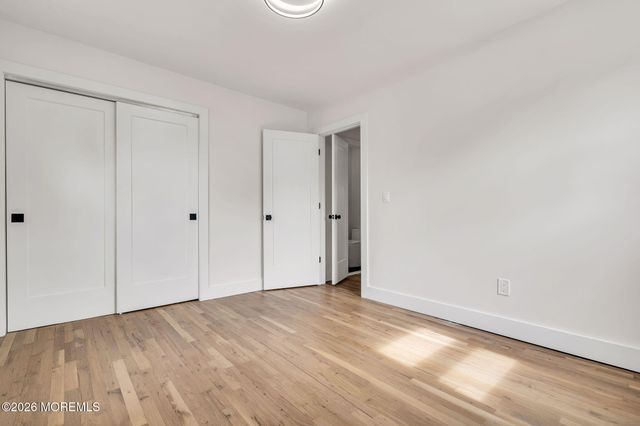 6 Stanford Drive, Toms River, NJ 08757