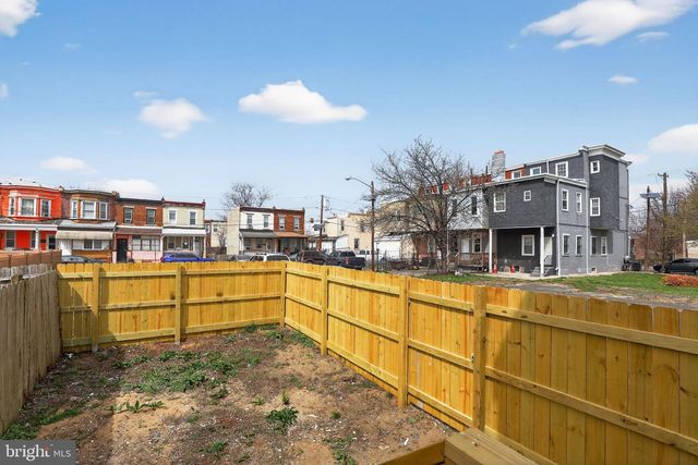 821 N 2ND ST, Camden, NJ 08102