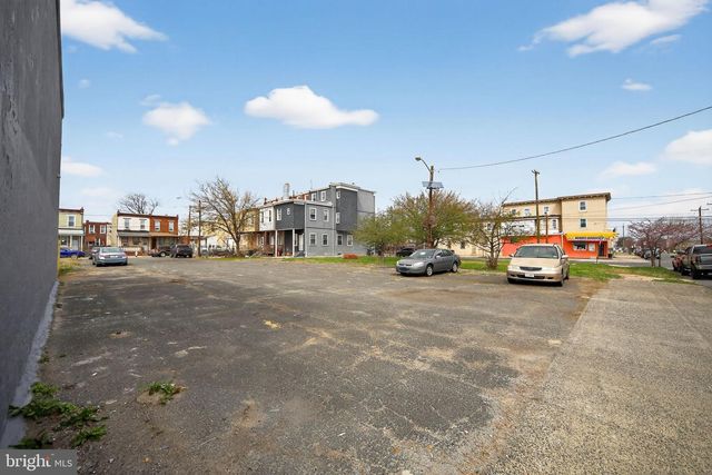 821 N 2ND ST, Camden, NJ 08102