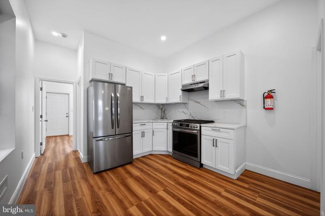 821 N 2ND ST, Camden, NJ 08102