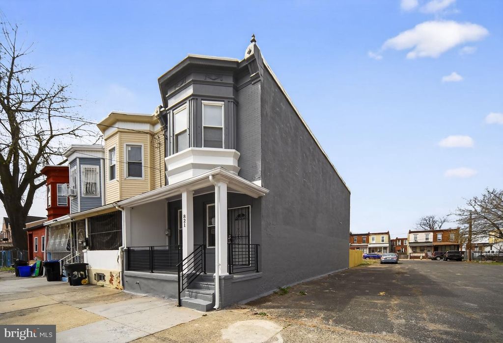 821 N 2ND ST, Camden, NJ 08102