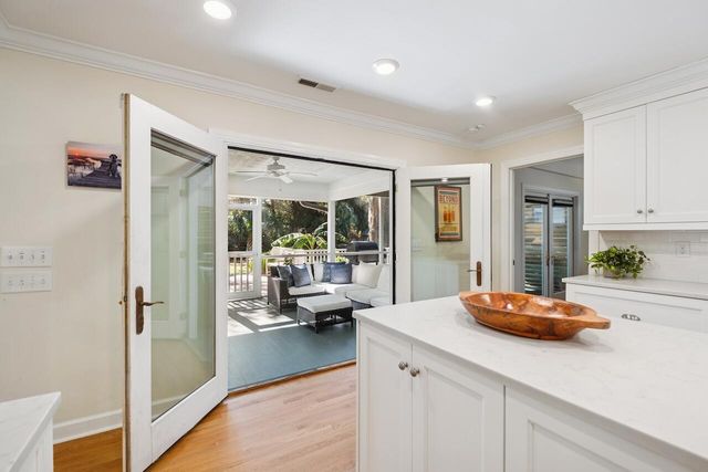 933 S Shem Drive, Mount Pleasant, SC 29464