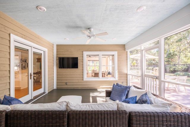 933 S Shem Drive, Mount Pleasant, SC 29464