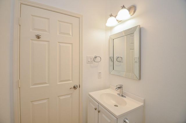 614 Coggins Point Way, Sugar Land, TX 77479