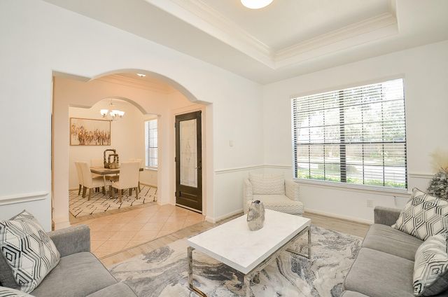 614 Coggins Point Way, Sugar Land, TX 77479