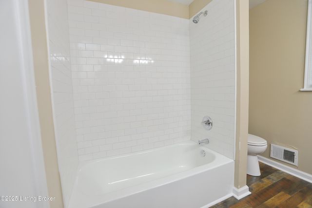 7209 Victoria Dr, Louisville, KY 40228