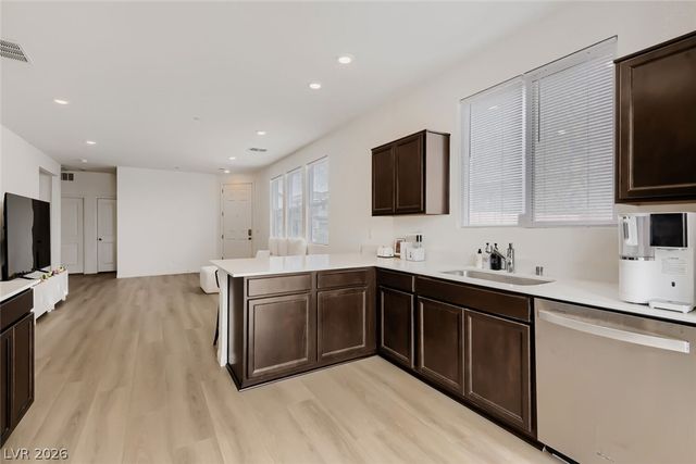 9576 Marsh Aster Street, Las Vegas, NV 89139