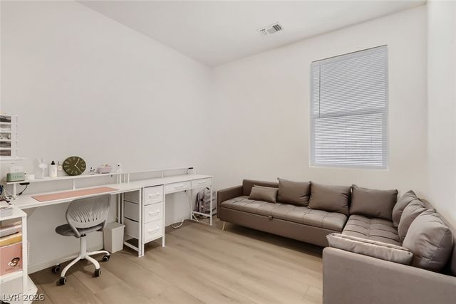 9576 Marsh Aster Street, Las Vegas, NV 89139