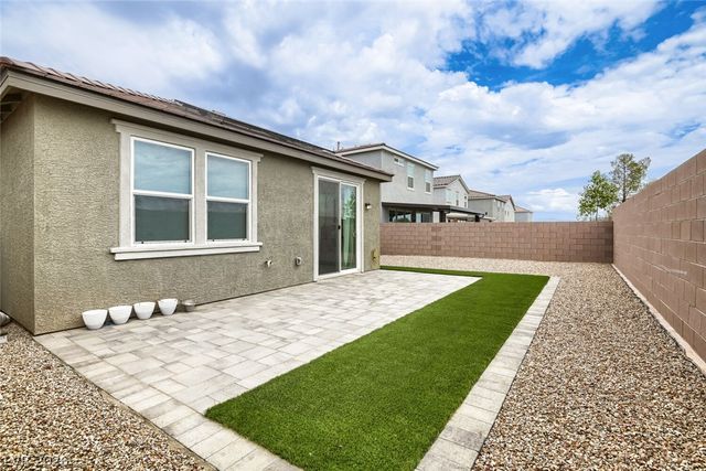 9576 Marsh Aster Street, Las Vegas, NV 89139
