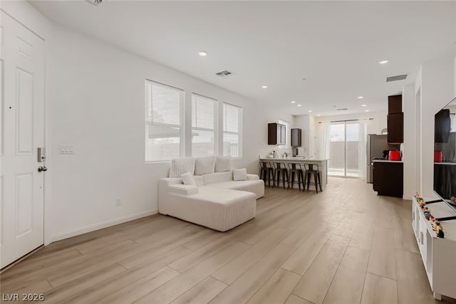 9576 Marsh Aster Street, Las Vegas, NV 89139