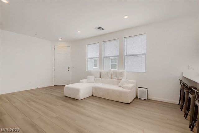 9576 Marsh Aster Street, Las Vegas, NV 89139