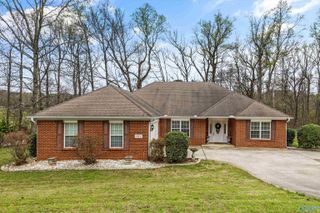 101 Mossy Branch Drive, Harvest, AL 35749