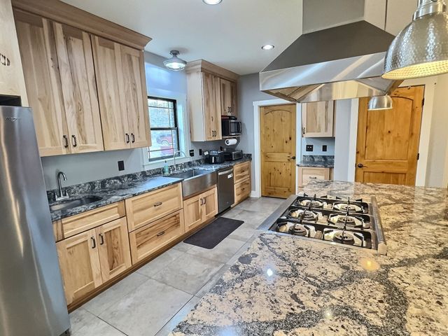 7307 Brush Creek Rd, Fairview, TN 37062