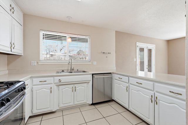 120 Linda View Court NE, Albuquerque, NM 87123