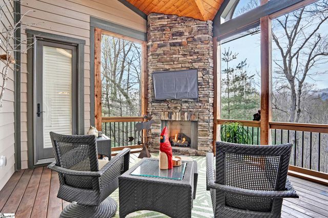 304 Lake Hills Lane, Travelers Rest, SC 29690