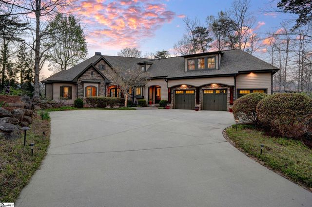 304 Lake Hills Lane, Travelers Rest, SC 29690