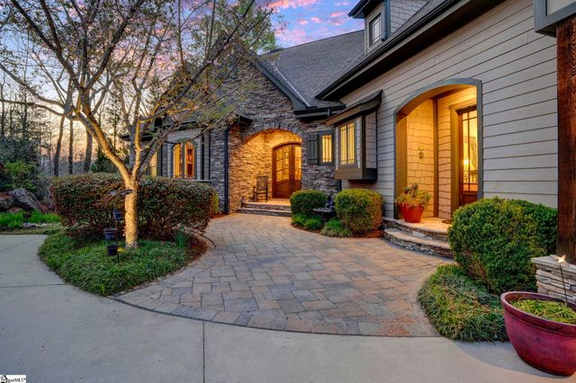 304 Lake Hills Lane, Travelers Rest, SC 29690