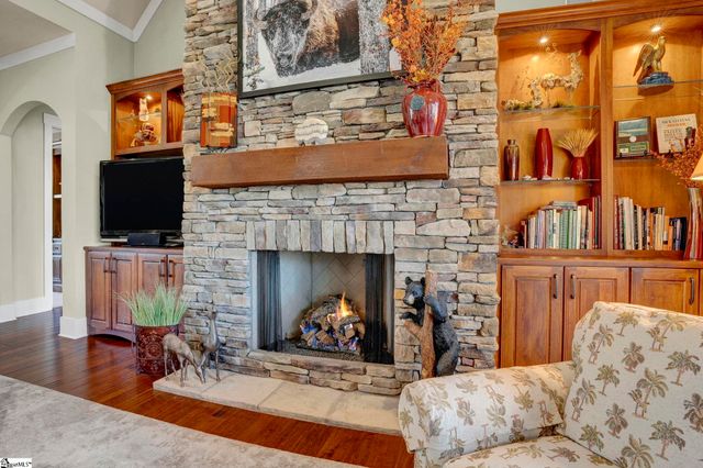 304 Lake Hills Lane, Travelers Rest, SC 29690