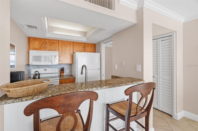 5966 MIDNIGHT PASS ROAD G118, Sarasota, FL 34242