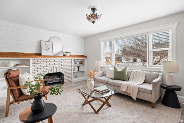 586 E BROWNING AVE, Salt Lake City, UT 84105