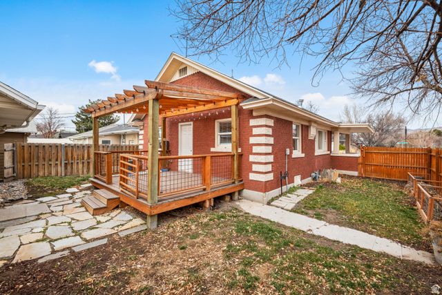 586 E BROWNING AVE, Salt Lake City, UT 84105