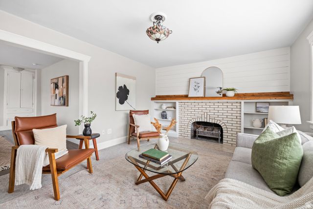 586 E BROWNING AVE, Salt Lake City, UT 84105