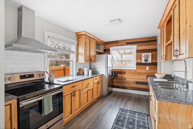 586 E BROWNING AVE, Salt Lake City, UT 84105