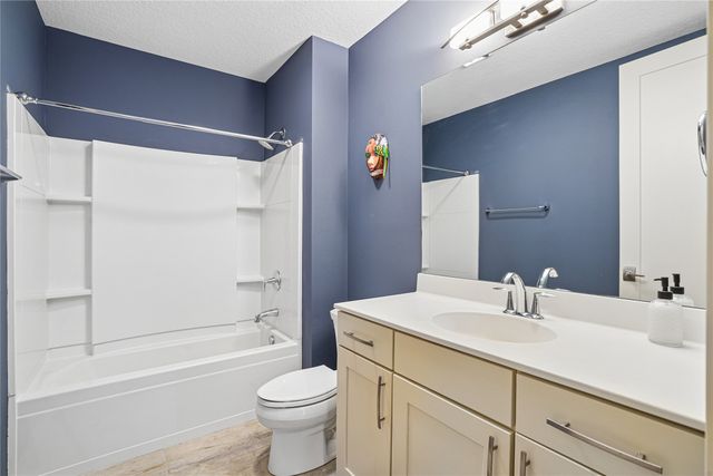 310 Abigail Lane, Waukee, IA 50263