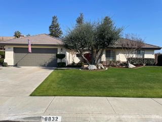 8832 Sierra Oak Drive, Bakersfield, CA 93311