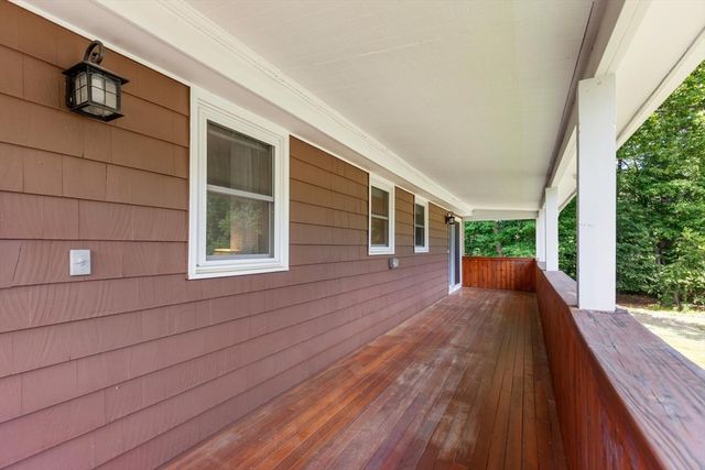 22 Susan Ave, Burlington, MA 01803