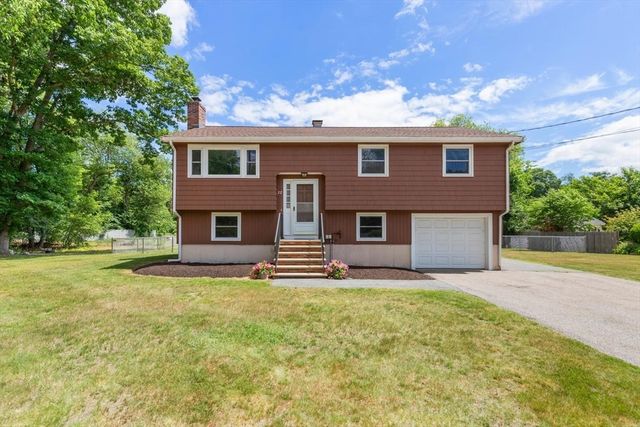 22 Susan Ave, Burlington, MA 01803