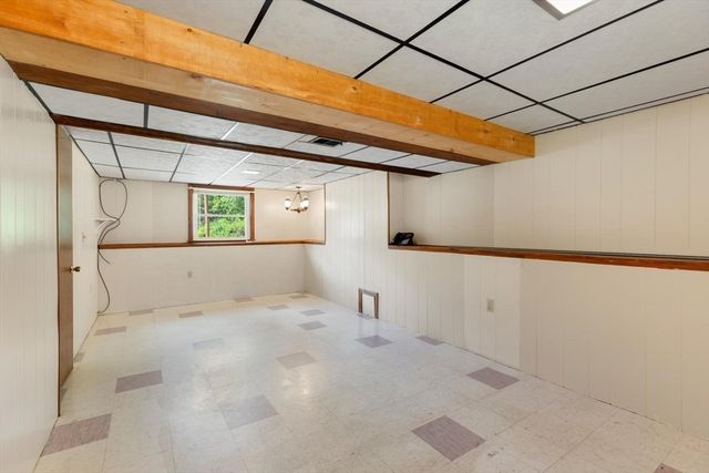 22 Susan Ave, Burlington, MA 01803