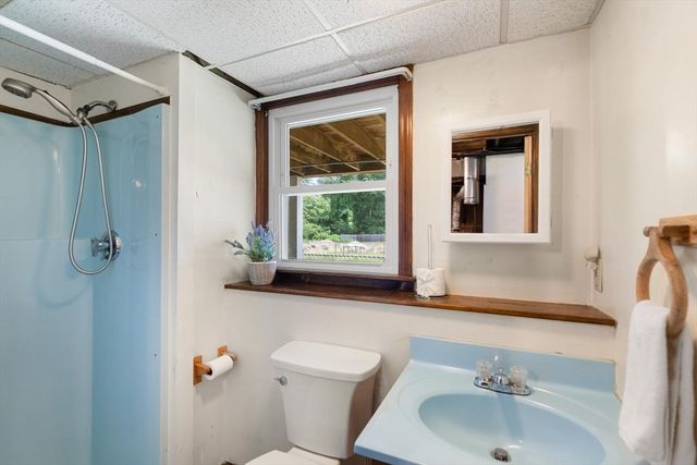 22 Susan Ave, Burlington, MA 01803