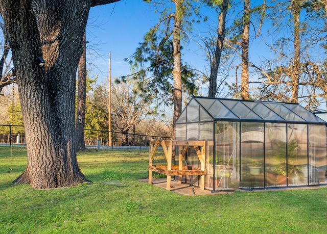 127 Farm Road 1499, Paris, TX 75460