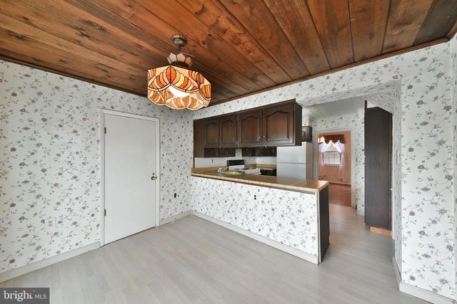 420 FOREST HILLS AVE, Philadelphia, PA 19116