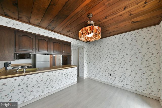 420 FOREST HILLS AVE, Philadelphia, PA 19116