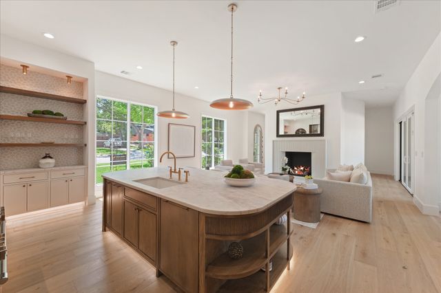 7159 Wildgrove Avenue, Dallas, TX 75214