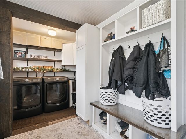 123 2nd Ave SW, Mt Vernon, IA 52314