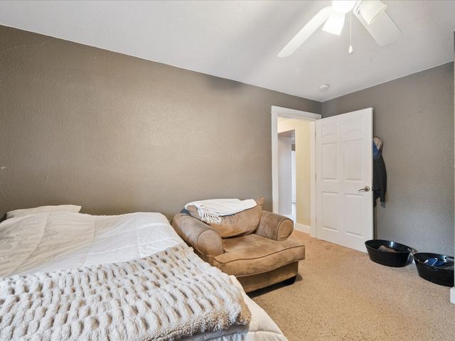 123 2nd Ave SW, Mt Vernon, IA 52314