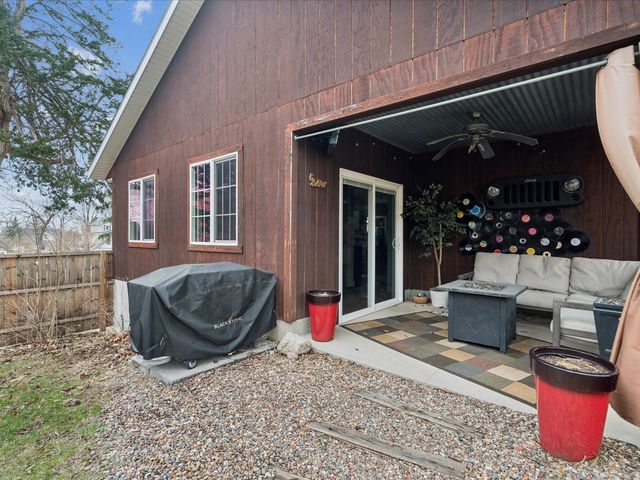 123 2nd Ave SW, Mt Vernon, IA 52314